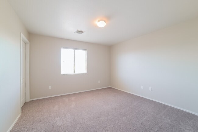 Building Photo - 6809 S Camino De Azar