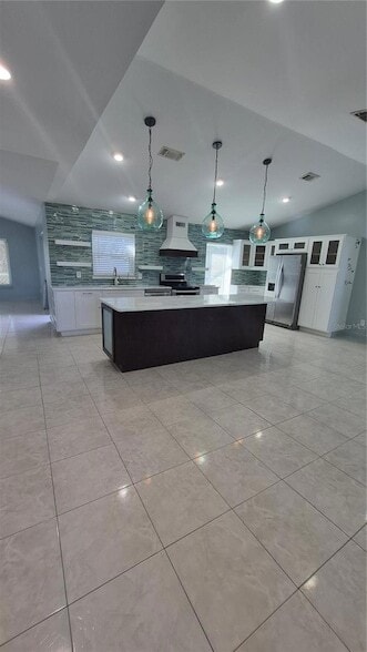 Building Photo - 614 Caribou Ct