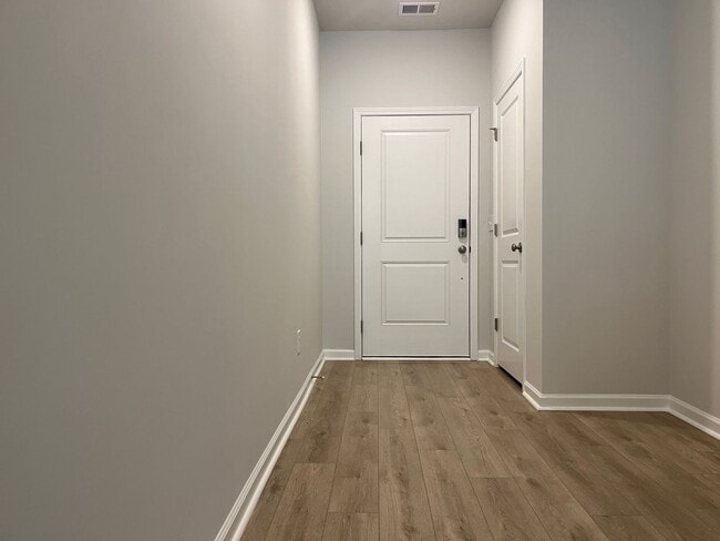 Building Photo - Brand New 3/3 Move In Ready Now!