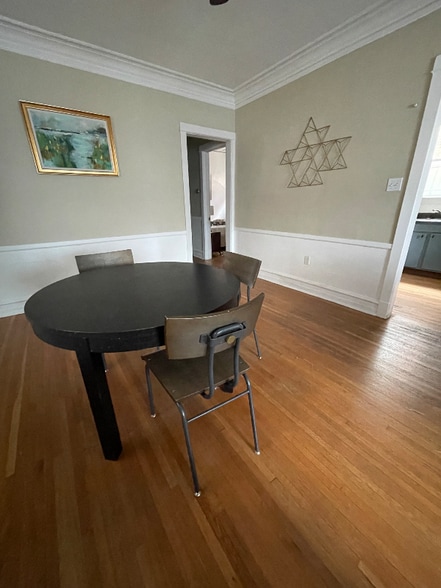 Building Photo - 530 S Ridgeland Ave