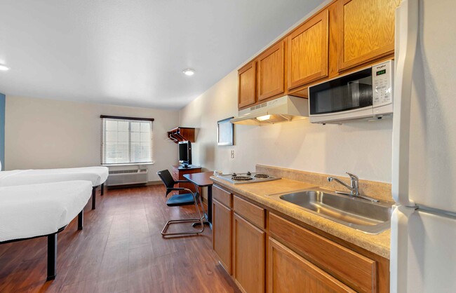 Building Photo - Furnished Studio-Colorado Springs - Airport