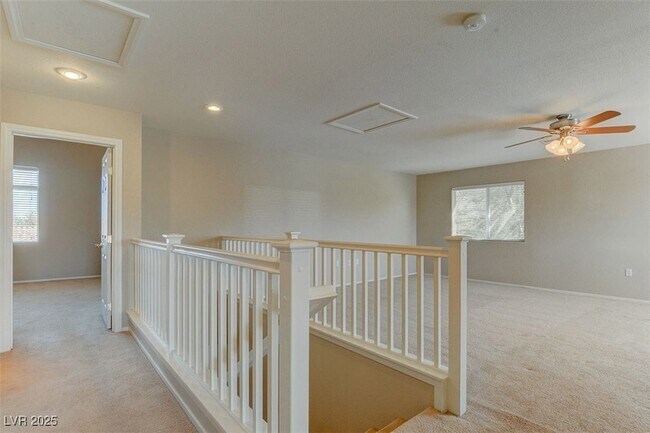 Building Photo - 10940 Salernes St