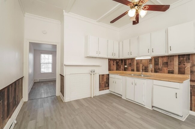 Building Photo - Augusta 2 Bedroom House!