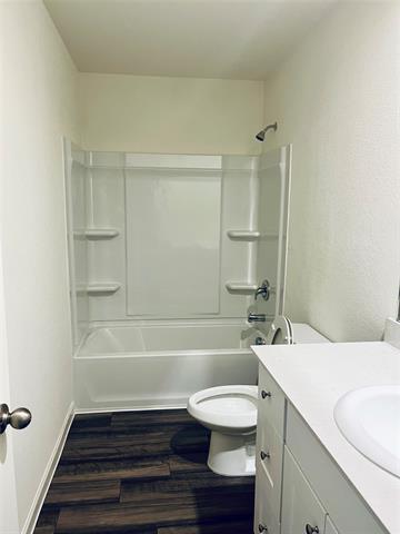 Building Photo - 1400 Lake Apline Trl