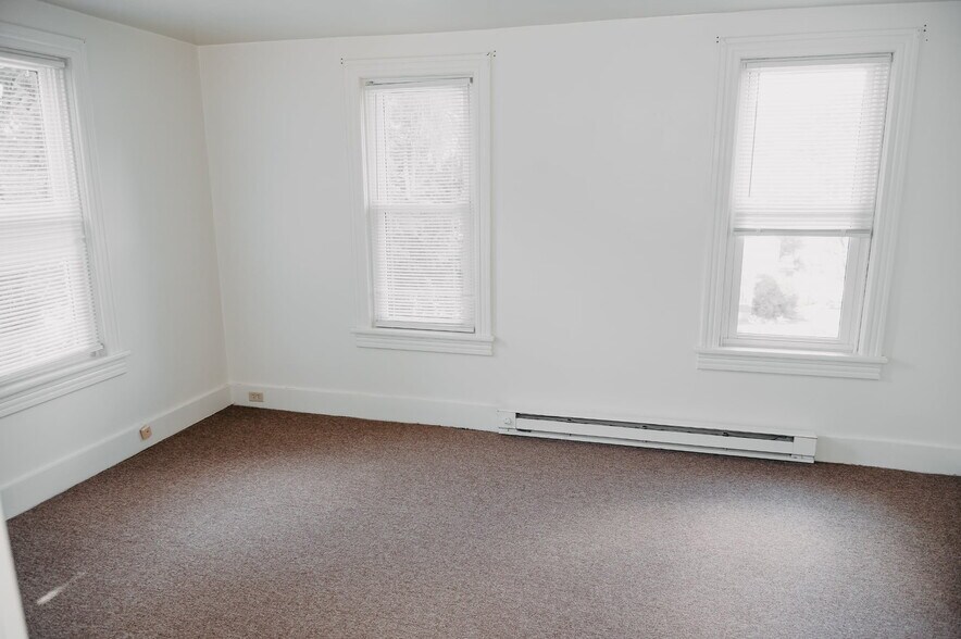 Building Photo - 30 Grampian Blvd