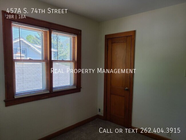 Building Photo - 457 A S 74th St