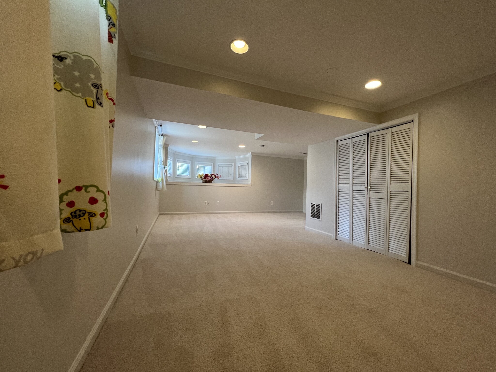 Recreation Room - 6715 Dean Dr