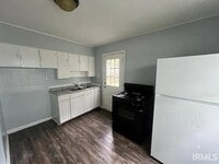 Building Photo - 1514 N Brookfield St