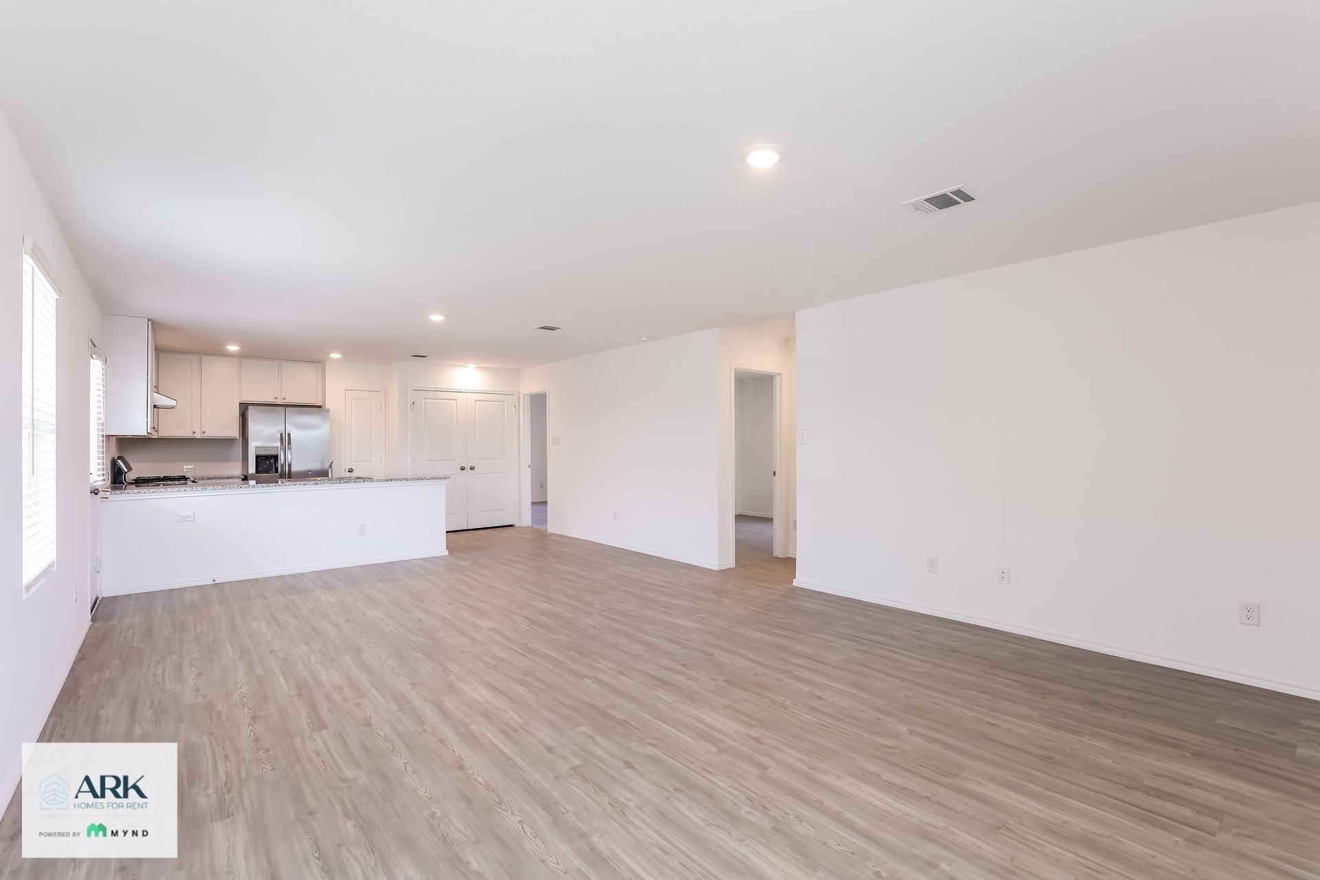 Building Photo - 2903 Gustavo Dr