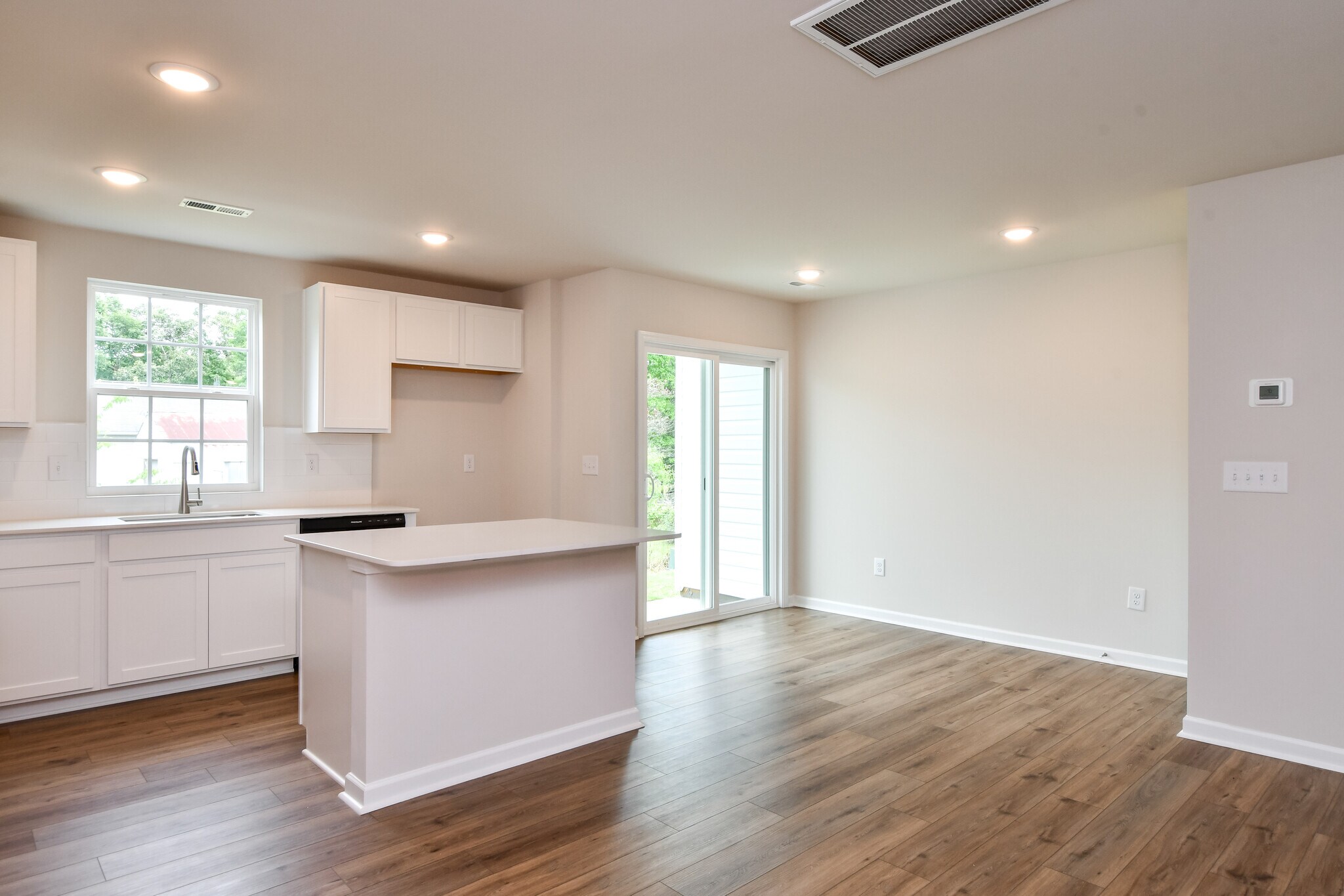 Building Photo - 717 McKissick Dr