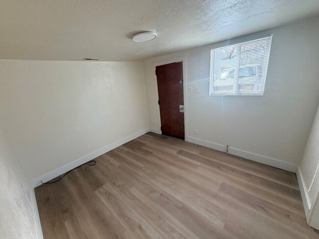 Building Photo - 481 S Tremont St