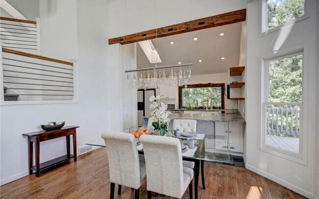 Building Photo - LUX 4BD, 3BA Genesee Mountain Home with 2-...