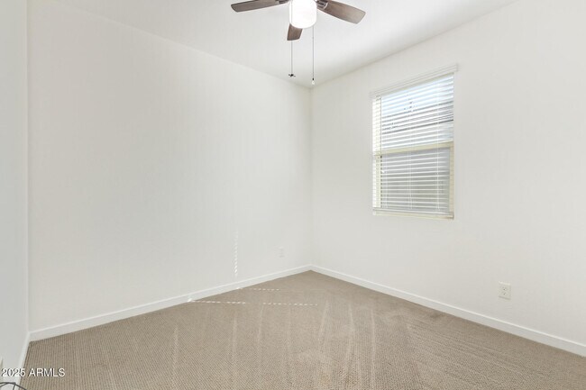 Building Photo - 40354 W Sunland Dr