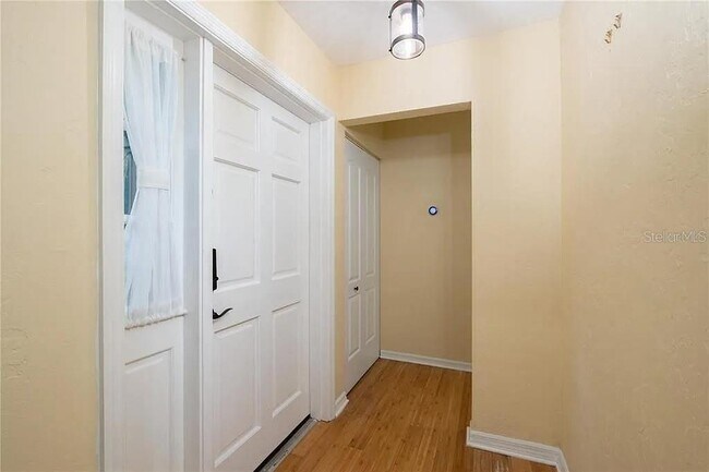 Building Photo - 5211 SW 86th Terrace