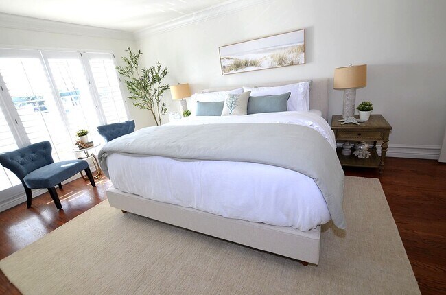 Building Photo - 3 Bedroom 2 bath Vacation Rental.