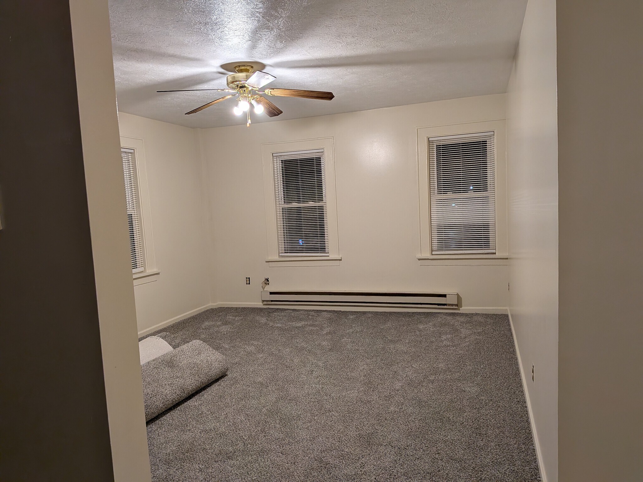 Building Photo - 123 S Union St