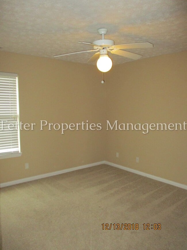 Building Photo - Eastside Evansville!!