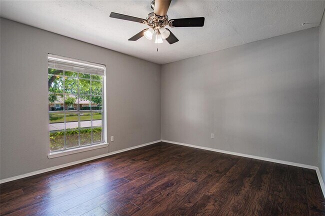 Building Photo - 17122 Blackhawk Blvd
