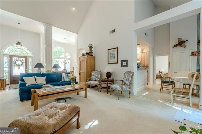 Building Photo - 322 Pebble Trail