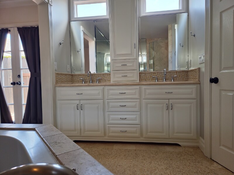 Building Photo - 1219 Essex Ln