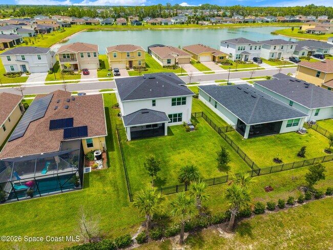 Building Photo - 640 Veridian Cir NW