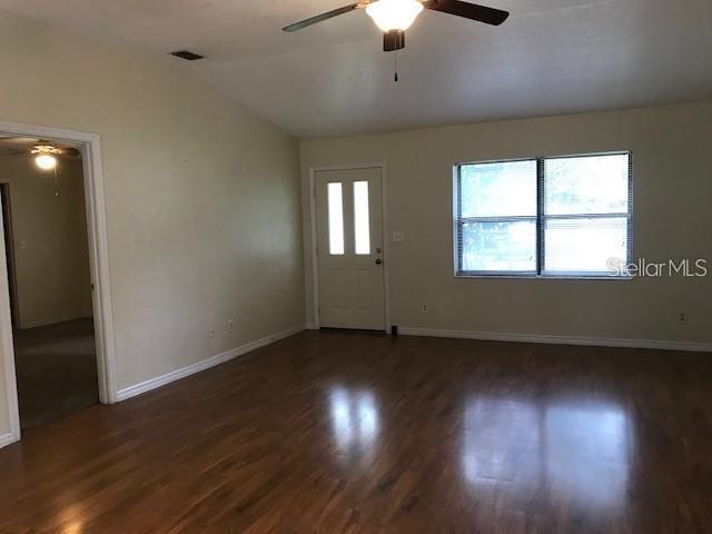 Building Photo - 3026 NE 39th Pl