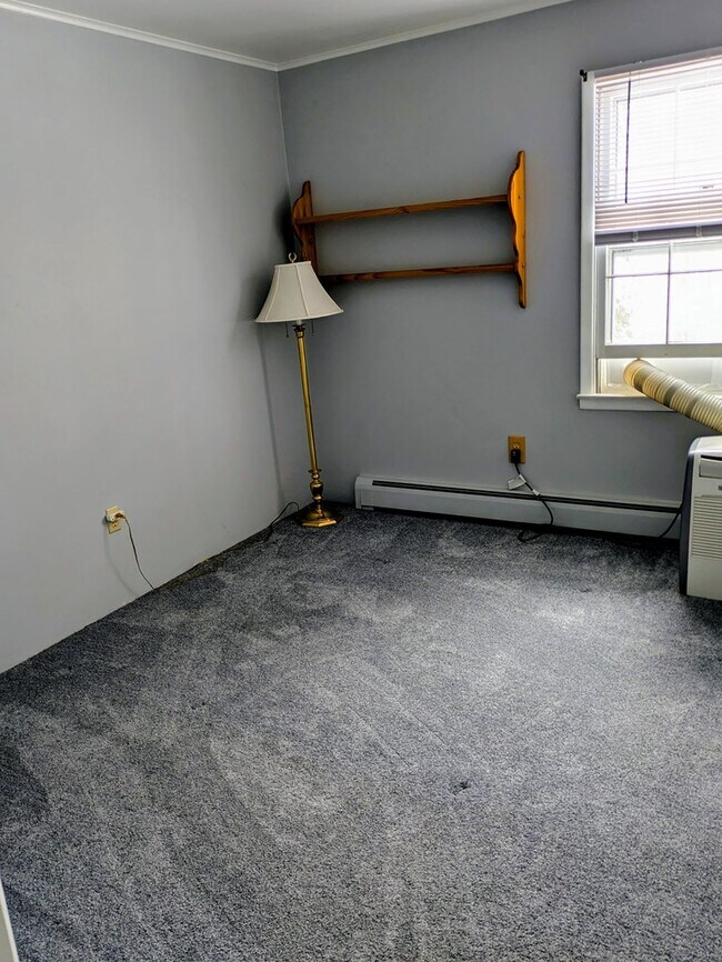 Building Photo - 1606 Daniels Run Rd NE