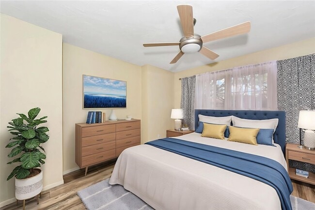 Building Photo - 26 Bounty Rd E