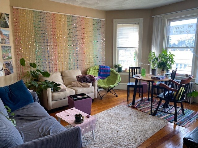 Building Photo - 161 Beacon St