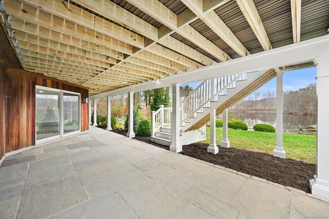 Building Photo - 144 W Norwalk Rd