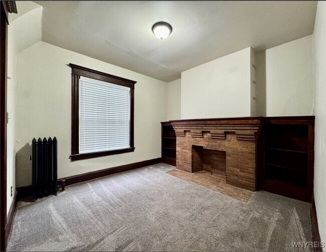 Building Photo - 602 Bird Ave