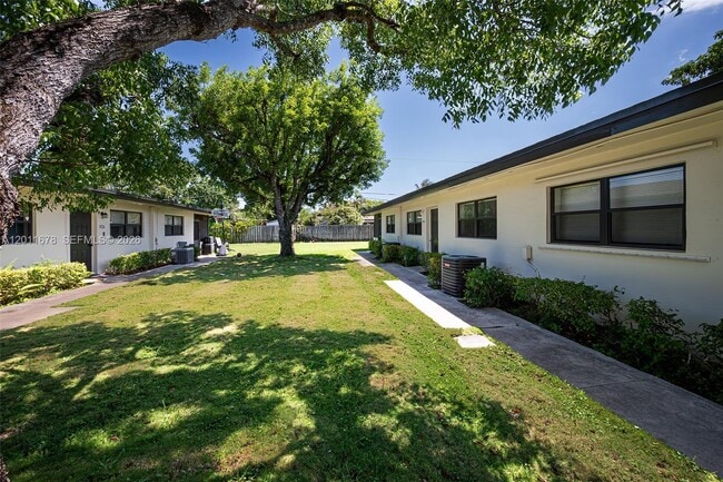 Building Photo - 8732 SW 145th St