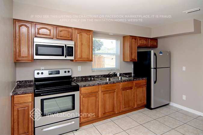 Building Photo - 14720 Mockingbird Ln E
