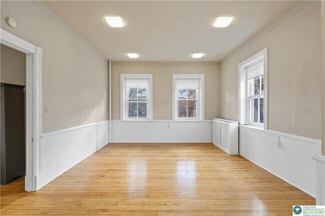 Building Photo - 426 Heckewelder Pl