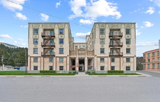 Building Photo - Pend Oreille Apartments