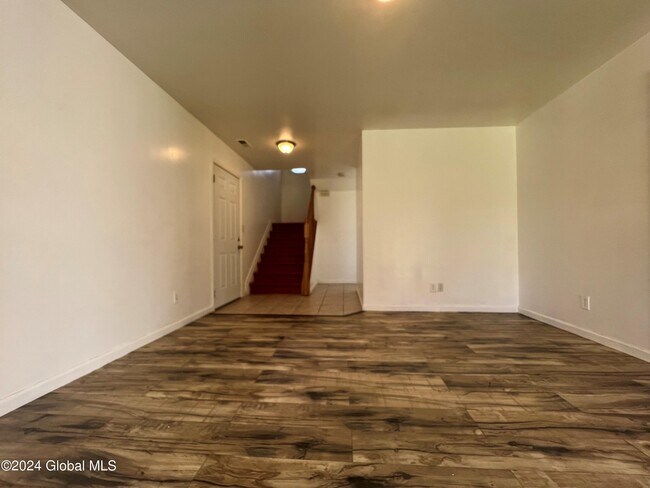 Building Photo - 313 Chiswell Rd