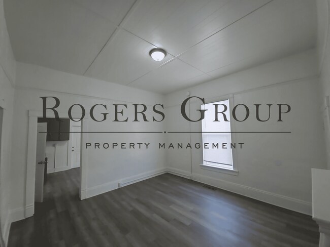 Building Photo - 121 Burwell Ave