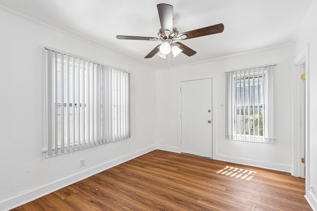 Floorplan - 4214-4240 S. Hoover St.