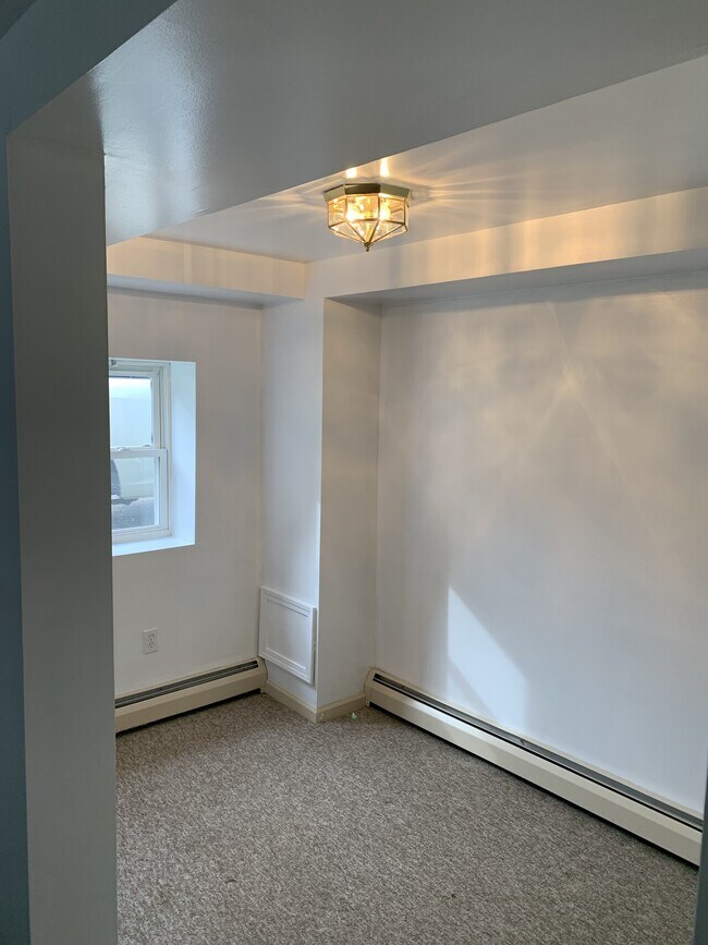Building Photo - 816 14th Avenue