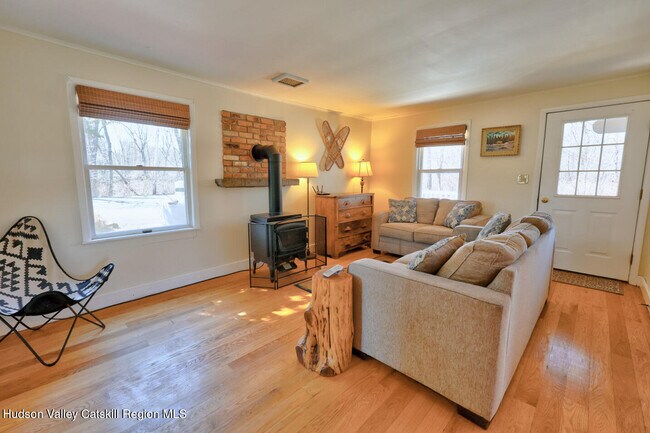 Building Photo - 101 Garcia Ln