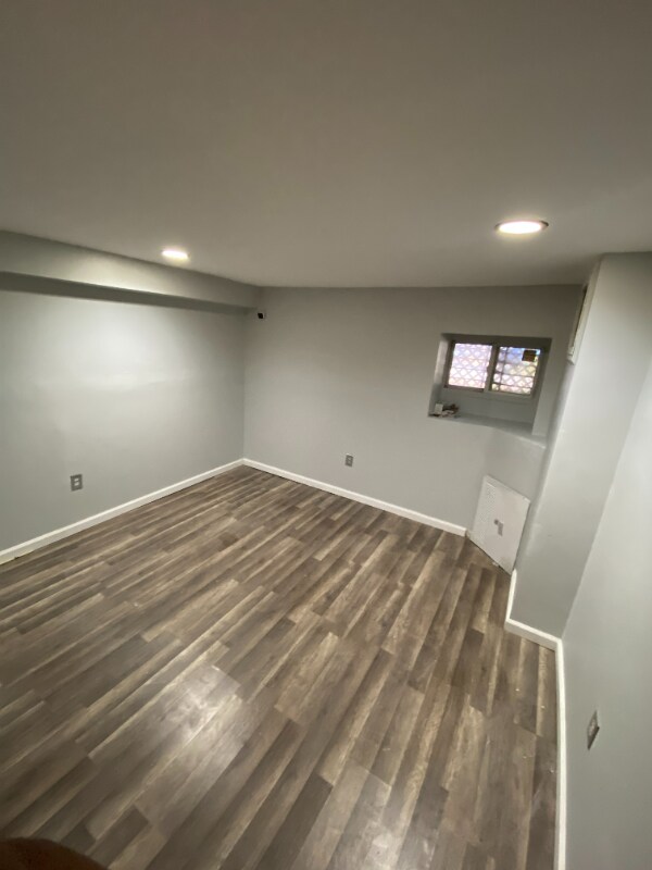 Building Photo - 2241 Cedley St