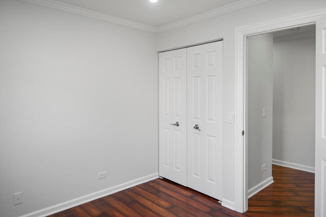 Building Photo - 1168 Middlebury Ln