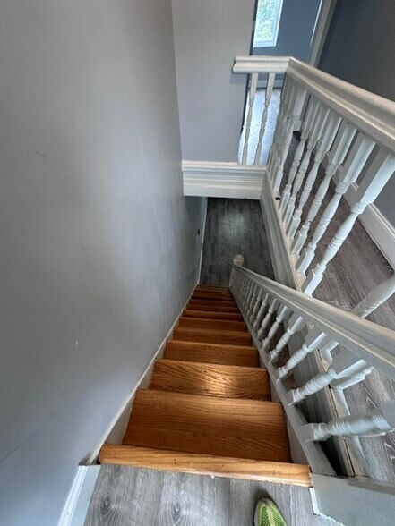 Building Photo - 4139 Cambridge St