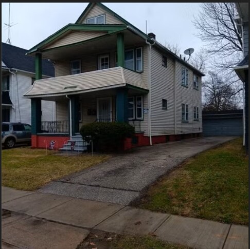 Building Photo - Newly Renovated 2BR/1BA First Floor Apartment in Nearby Larchmere Neighborhood