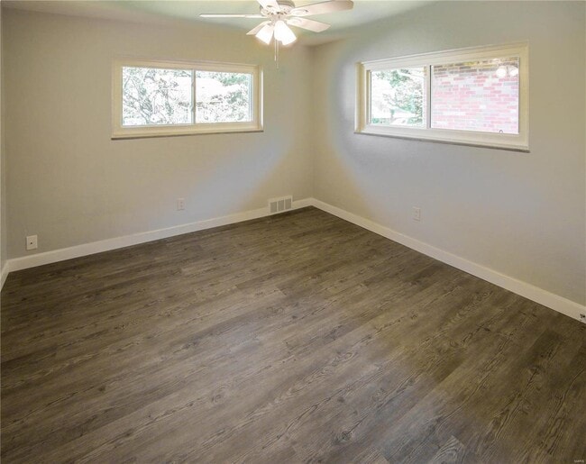 Building Photo - 1120 Collingwood Dr
