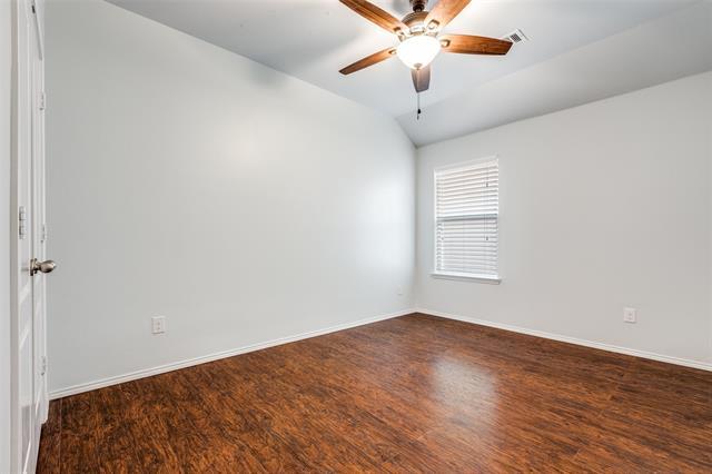 Building Photo - 2784 Cresent Lake Dr