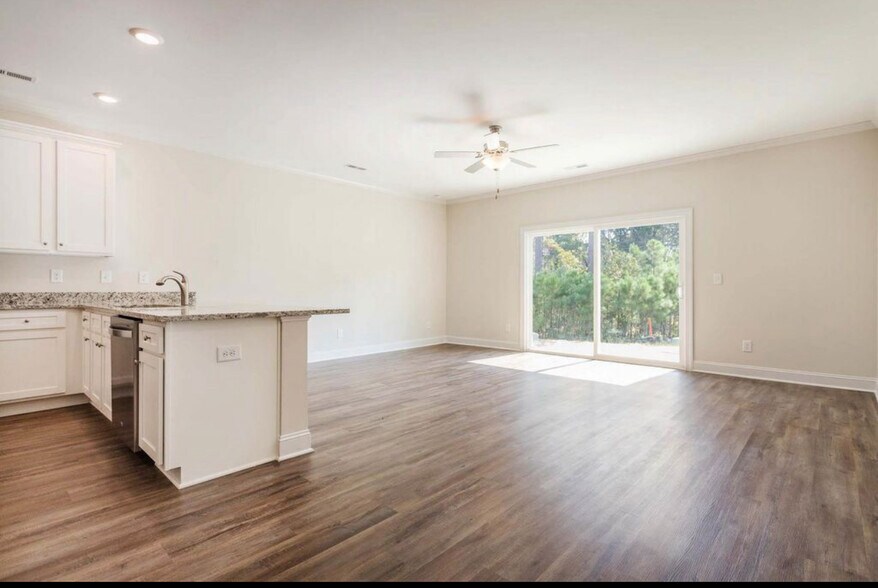 Building Photo - 5324 Stream Stone Way