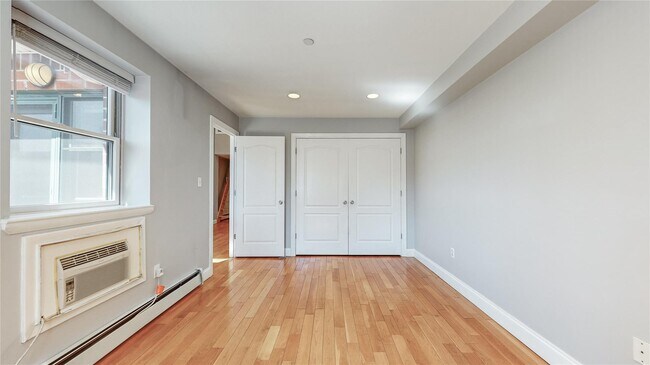 Building Photo - 83-71 116th St