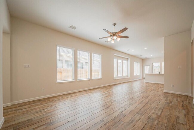 Building Photo - 16939 Chapel Knox Dr