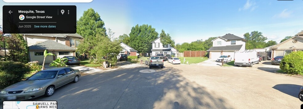 Building Photo - 1013 Garden Trl